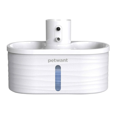 Drinking bowls and fountains for dogs and cats