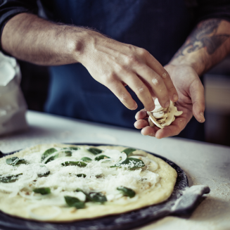  Emile Henry black pizza baking stone set with wooden spatula - 6