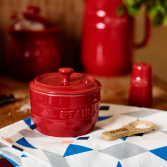  Staub salt container - 250 ml, Red - 2