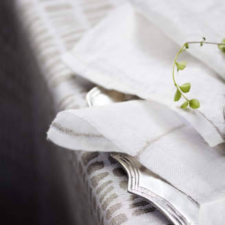  Lapuan Kankurit Kaarna tablecloth light olive 150x220 cm - 3