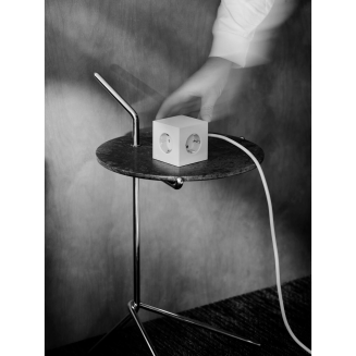 Listwa zasilająca Avolt Square 1 z podwójnym USB-C 30 W i podstawą magnetyczną 3 m opalizująca biel - 11