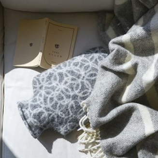  Lapuan Kankurit Lammas grey-white hot water bottle 2l - 3