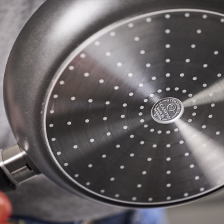 Patelnia z odczepianym uchwytem Scanpan Urban 32 cm - 13