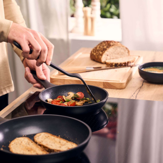 Patelnia ceramiczna Henckels by Zwilling Breeze 24 cm - 5