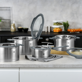  Set of 5 Zwilling Simplify pots - 16