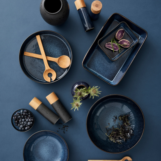 Bitz Black Matt salt and pepper grinder set - 4