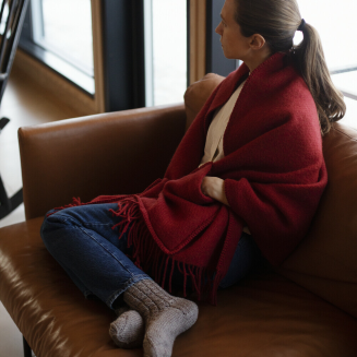  Lapuan Kankurit UNI scarf with pockets dark red 60x170 cm - 5