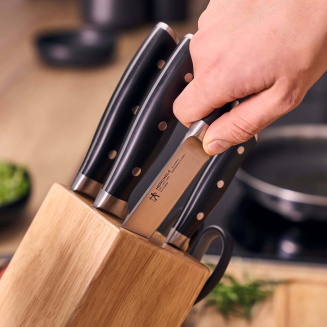 Nóż Santoku Santoku z rowkami Henckels by Zwilling Accent 18 cm - 4