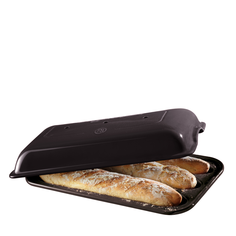 Emile Henry black baking pan for Parisian baguettes