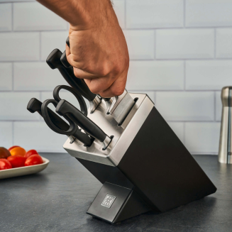  Set of 5 knives in a Zwilling Four Star self-sharpening block - Black - 12