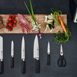  Set of 5 knives in a Zwilling Four Star self-sharpening block - Black - 8