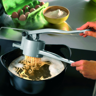  Gefu SPAETZLEBOUB potato press - 3