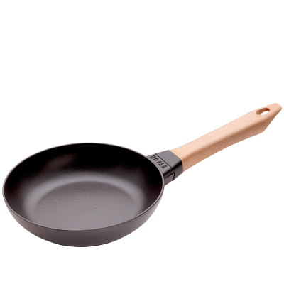 Cast iron frying pan with wooden handle Staub - 20 cm