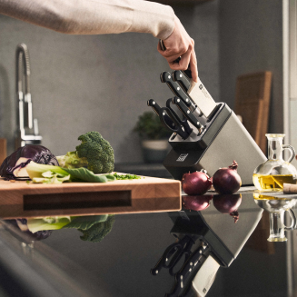  Set of 4 Zwilling Professional S steak knives - 4