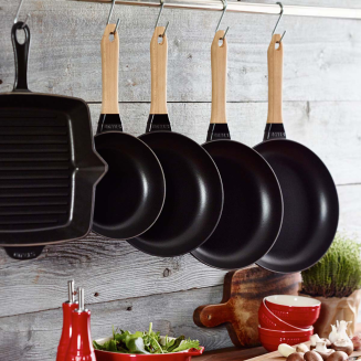  Staub cast iron frying pan with wooden handle - 26 cm - 4