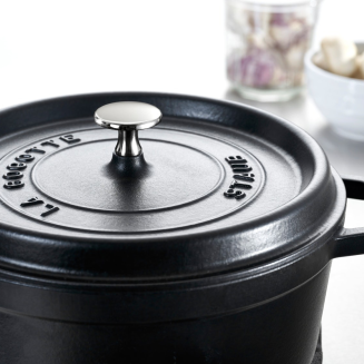  Staub round cast iron pot - Black, 800 ml - 3