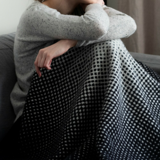 Koc Lapuan Kankurit JUHANNUS white-black 100x150 cm - 3