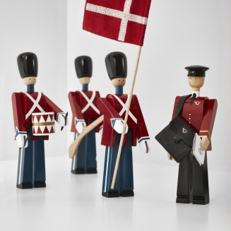  Figurine of a soldier with a banner by Kay Bojesen, 22 cm - 6