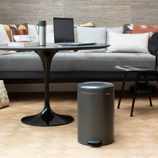 Kosz łazienkowy Brabantia NewIcon 20l Confident Grey - 10