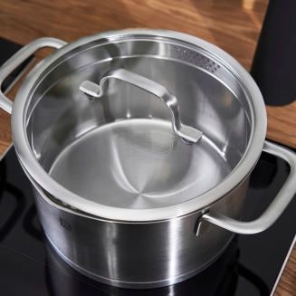  Set of 5 Zwilling TrueFlow pots - 8