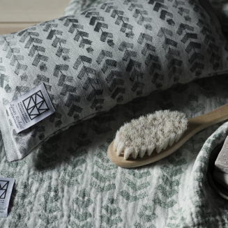  Lapuan Kankurit RUUSU X HVITTRÄSK towel white-aspen green 48x70 cm - 2