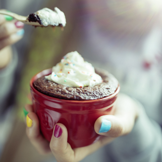  Set of two Emile Henry N°8 cream ramekin baking bowls - 4