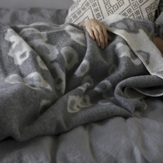 Lapuan Kankurit SAIMAANNORPPA blanket white-gray 130x180 cm - 4