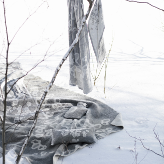  Lapuan Kankurit SAIMAANNORPPA blanket white-gray 130x180 cm - 2