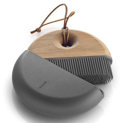  Eva Solo Sweep Brush with Dustpan