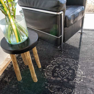 Louis de Poortere Fading World Medallion mineral black carpet - 11