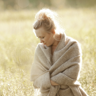  Lapuan Kankurit Maria scarf with pockets brown-white 60x180 cm - 3