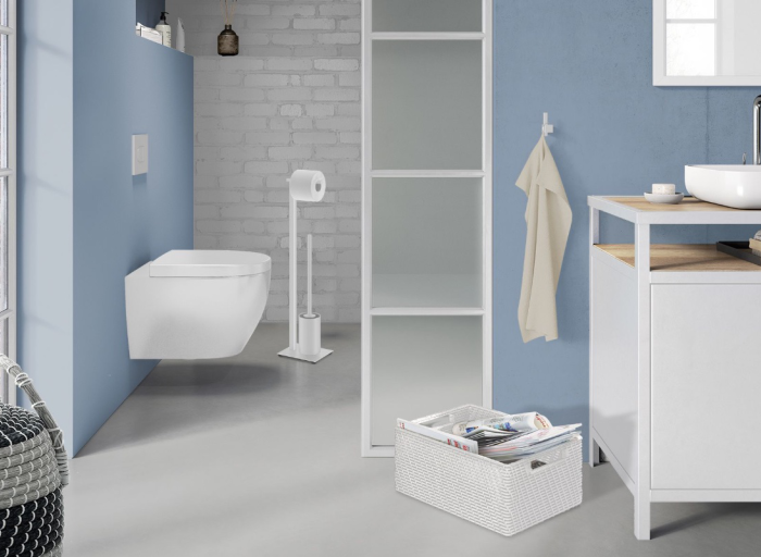 Zack Carvo. Elegance and functionality in bathroom accessories.