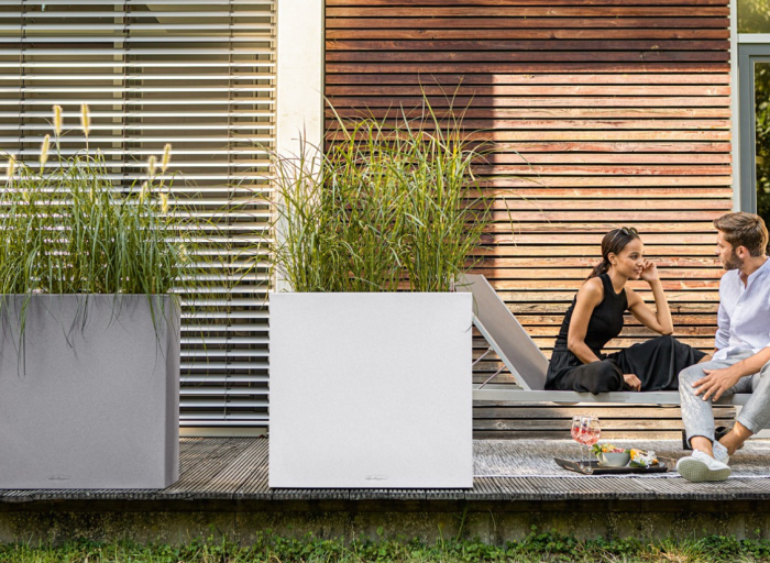 The art of garden arrangement. Tips for beginner gardeners.