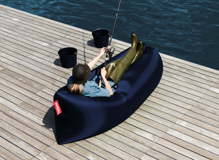 Discover comfort and practicality with the Lamzac series from Fatboy.