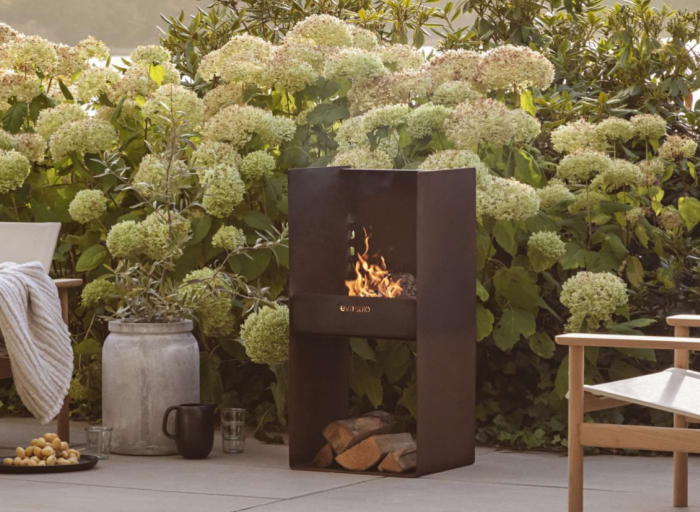 Garden fire pits. Your key to a magical atmosphere.