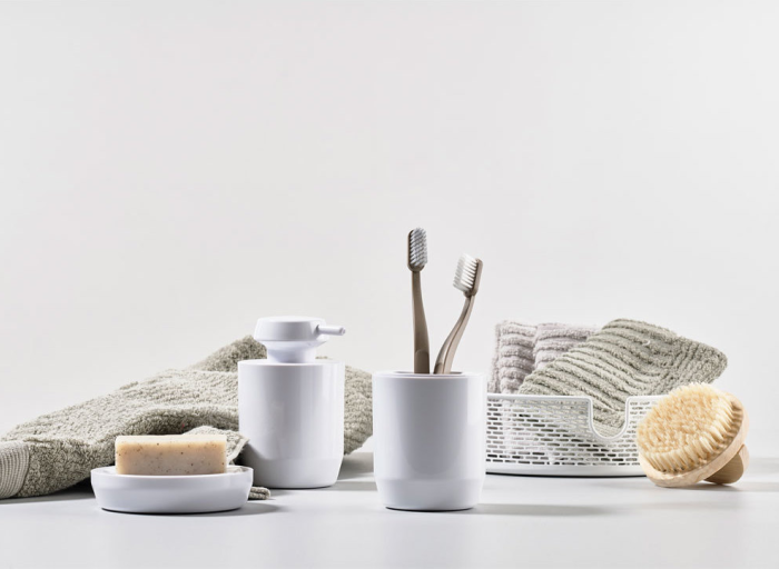 Zone Denmark Suii. Discover the new collection of bathroom accessories.