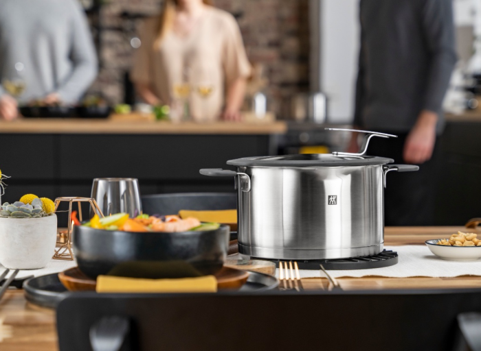 Zwilling Simplify pots. German ergonomics and innovative solutions.