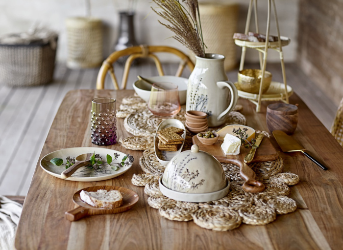Discover Bloomingville Bea. Handcrafted tableware and decorative products.