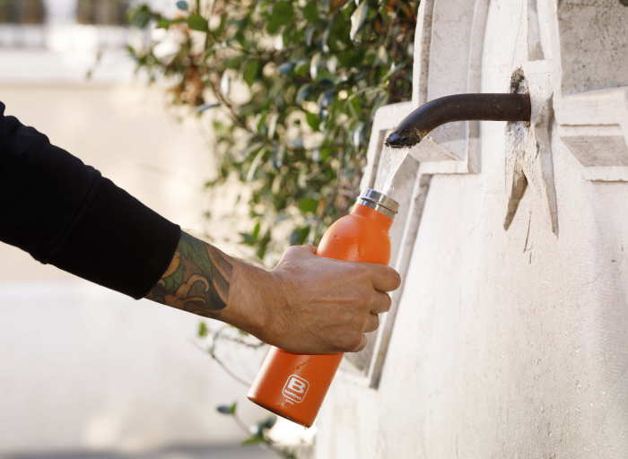 Casa Bugatti B Bottles. Italian design for your hot and cold drinks.